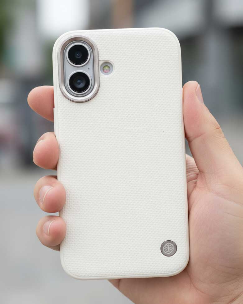 Nillkin Super Frosted Shield Pro for iPhone 15 - White