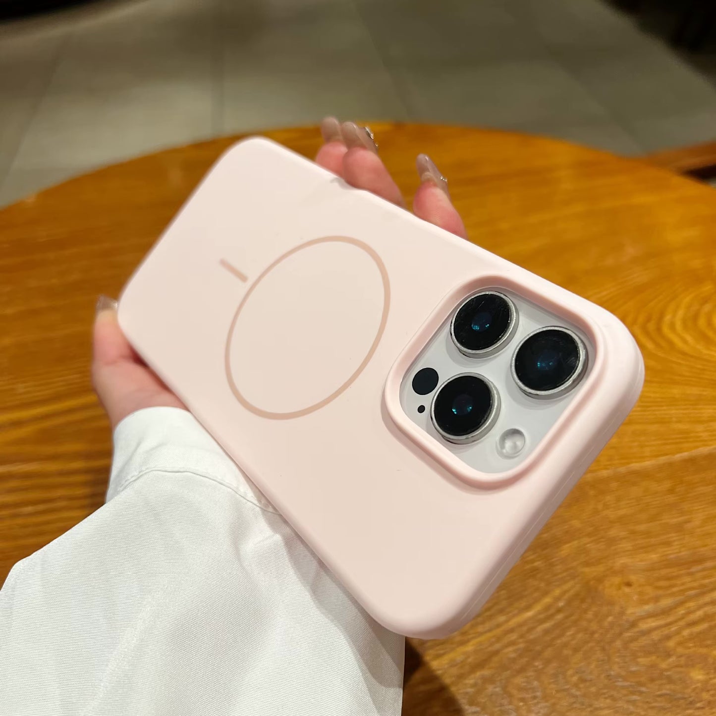 Magnetic Liquid Silicon Case for iPhone 14 Pro Max