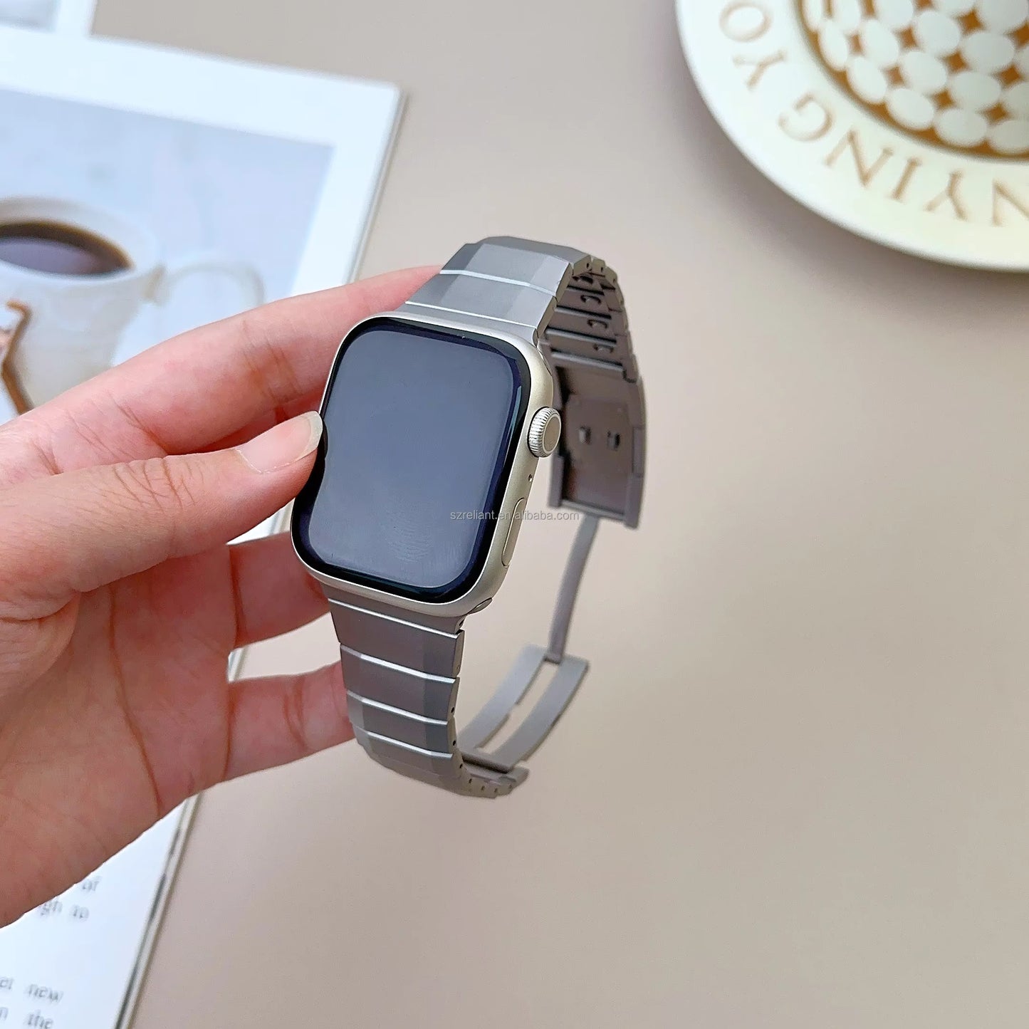 Recci Luxury Men Curved Quickly Adjustment Stainless Steel Watch Band for Apple Watch 42/44/45/46/49 mm