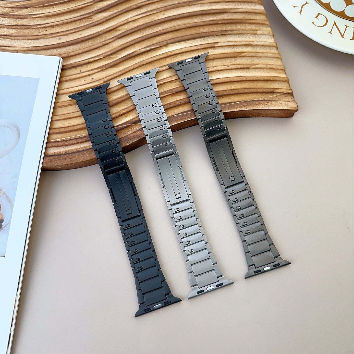 Recci Luxury Men Curved Quickly Adjustment Stainless Steel Watch Band for Apple Watch 42/44/45/46/49 mm