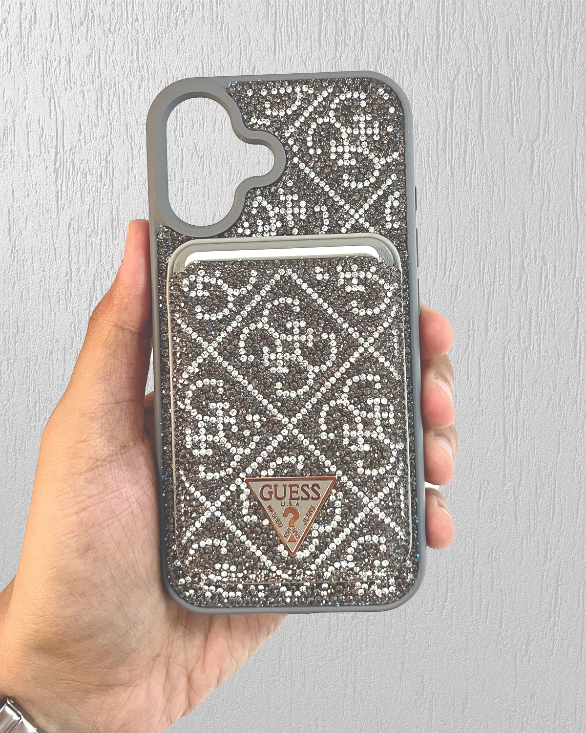 Guess Luxury Strass Case with MagSafe Wallet for iPhone 16 - Grey