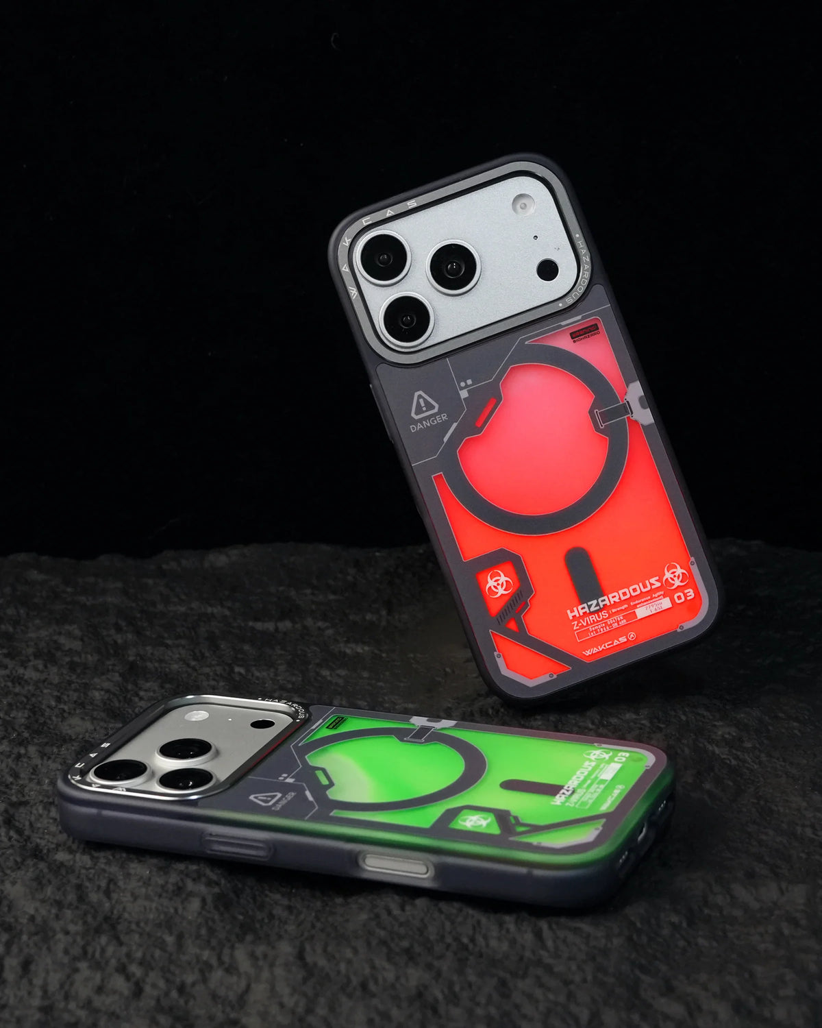 TecHub WAKCAS Glitter Liquid Sand iPhone 17 Pro Max case with shimmering, textured design and clear protective cover.