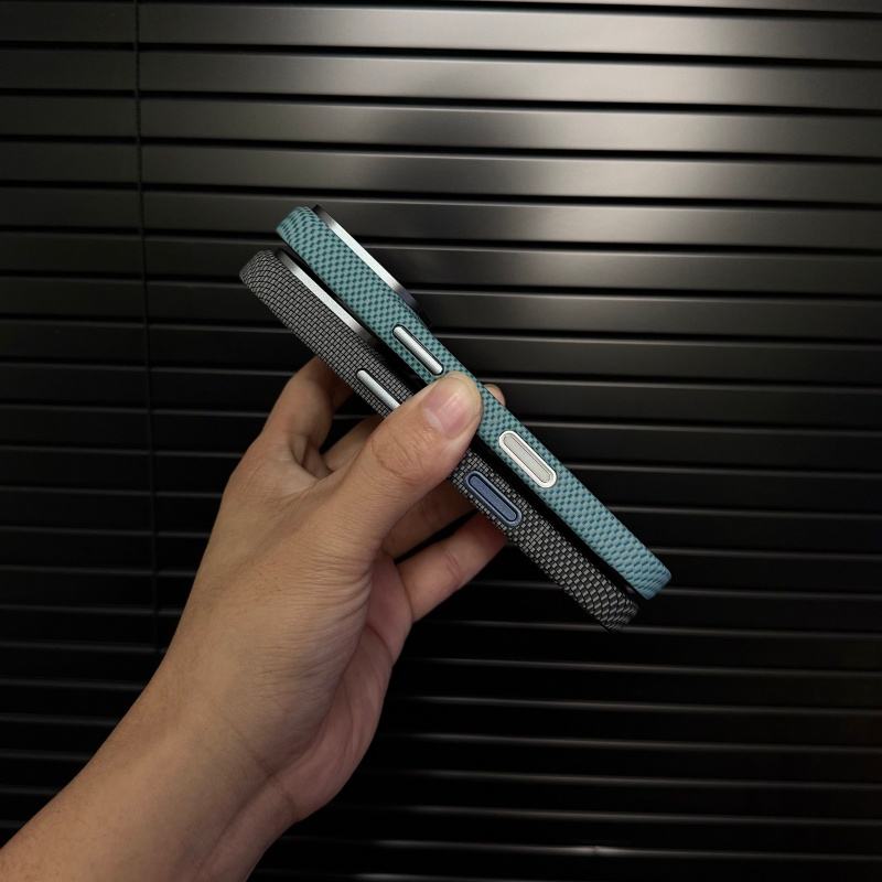 Lanex Luxury Carbon Fiber Pattern Magnetic With Metal Buttons Case for iPhone 17 Pro Max