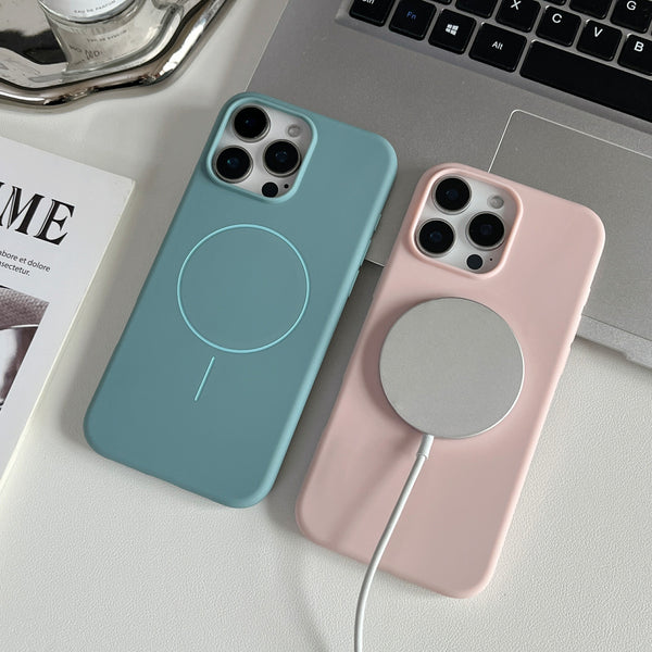 TecHub magnetic liquid silicon case for iPhone 15 Pro Max, showing sleek black design and secure magnetic closure.