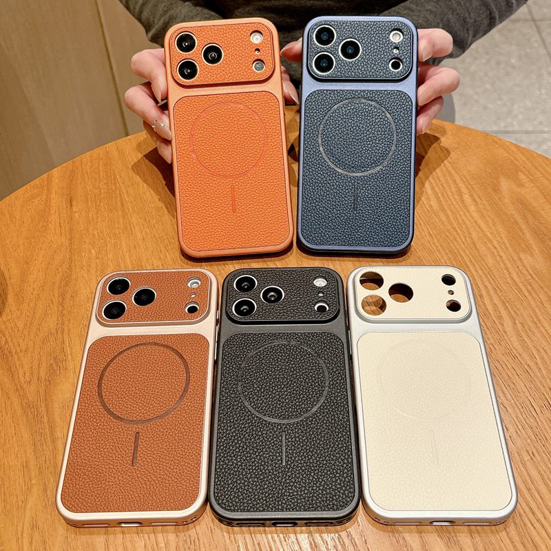 TecHub MMKIO PU leather MagSafe case for iPhone 17 Pro, showing a sleek black protective cover with precise cutouts.