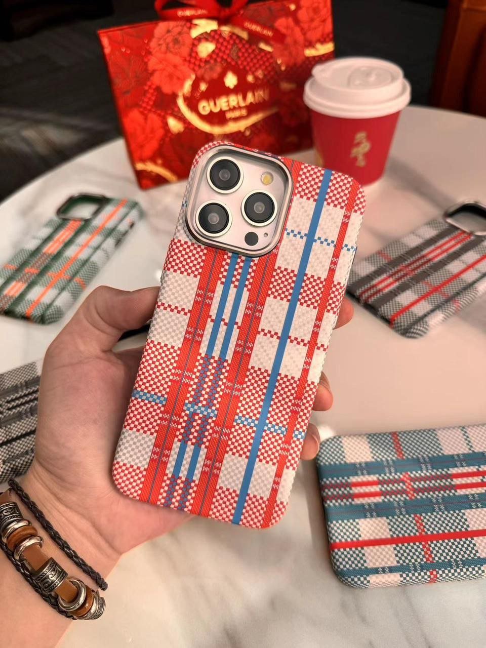 FreeAir Premium Carbon Fiber MagSafe Case for iPhone 15 Pro Max - TecHub