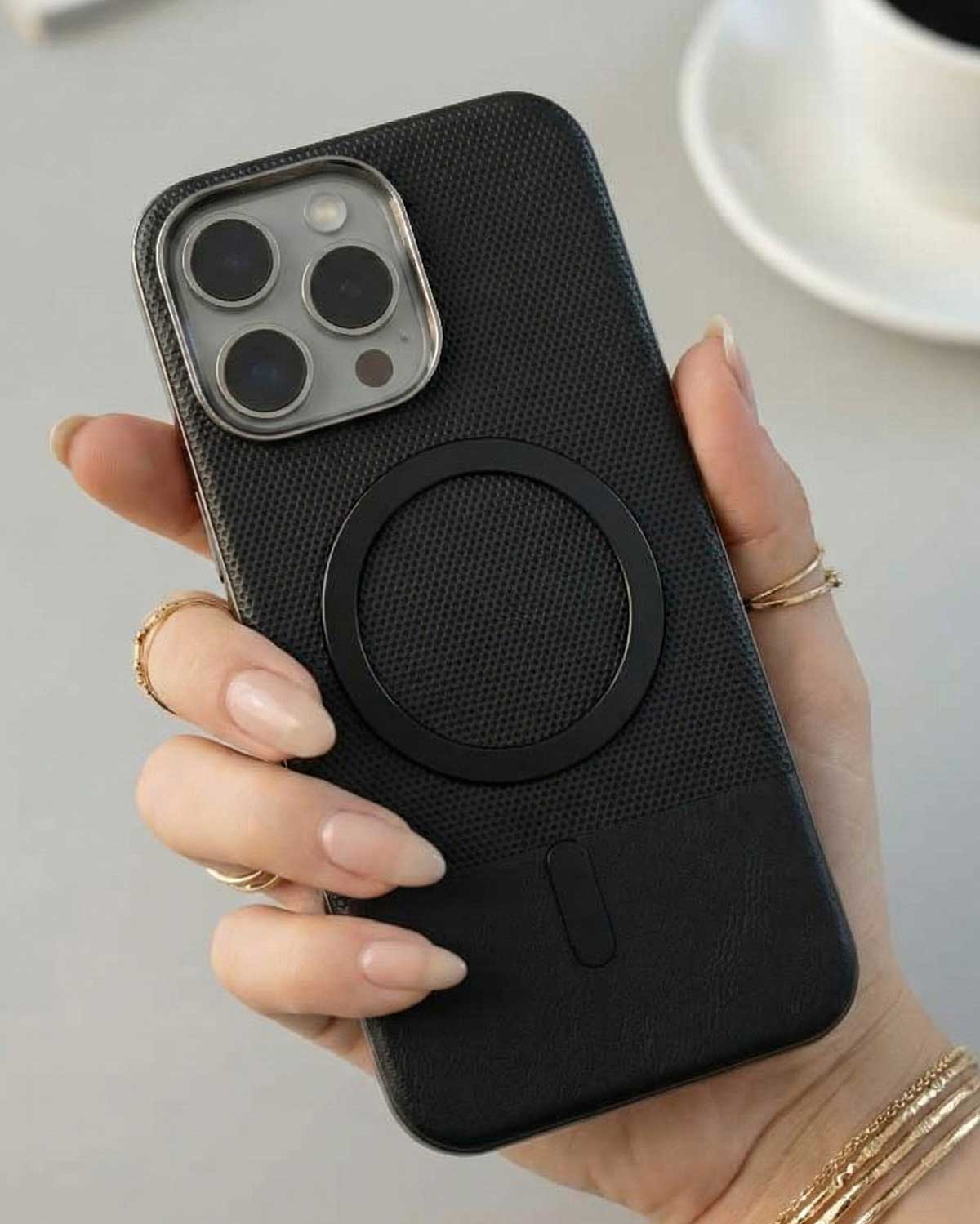 Luxury Design Electroplated PC Hard PU Case for iPhone 15 Pro Max