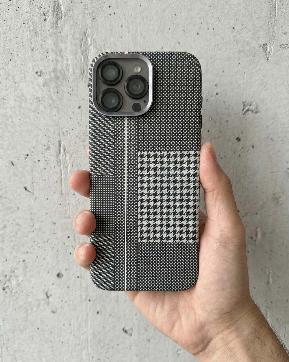 FreeAir MagSafe Carbon Fiber Design Case for iPhone 16 Pro Max - Grey