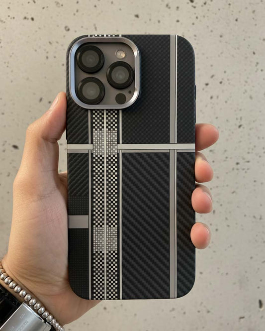 FreeAir MagSafe Carbon Fiber Design Case for iPhone 16 Pro Max - Black / White