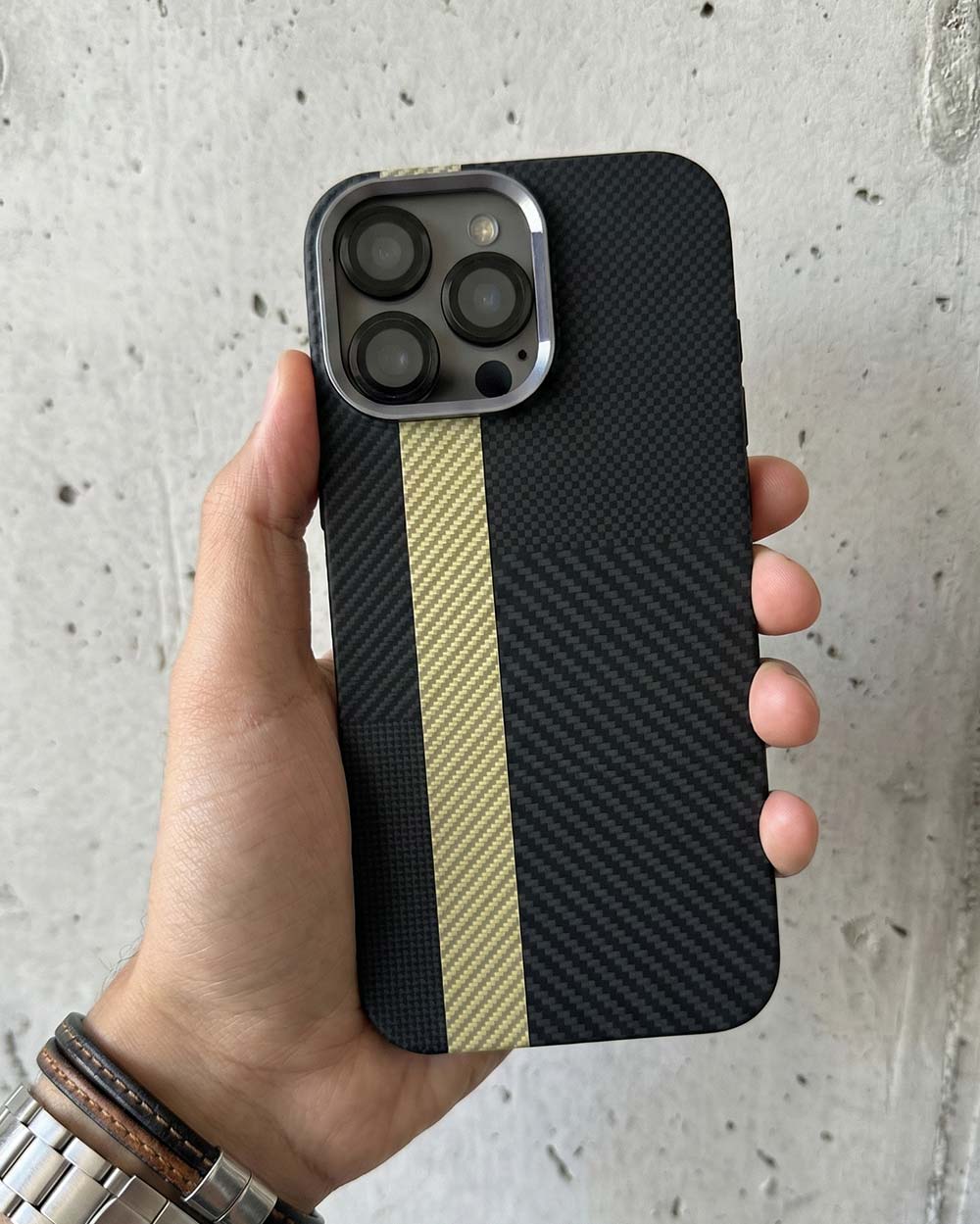 FreeAir MagSafe Carbon Fiber Design Case for iPhone 16 Pro Max - Grey / Yellow