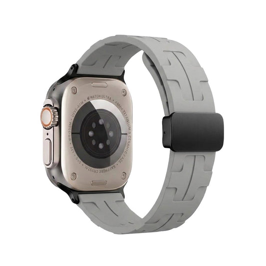 Magnetic silicone watch strap for Apple Watch 42mm to 49mm, TecHub case with adjustable magnetic closure.